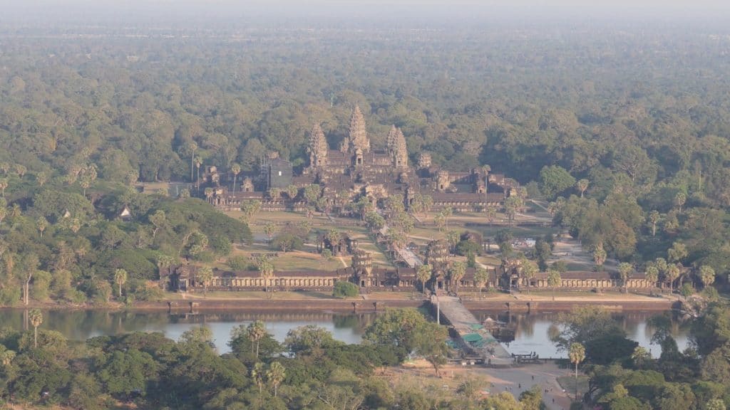 Angkorwat aus der Luft - der Angkor Ballon macht es möglich.